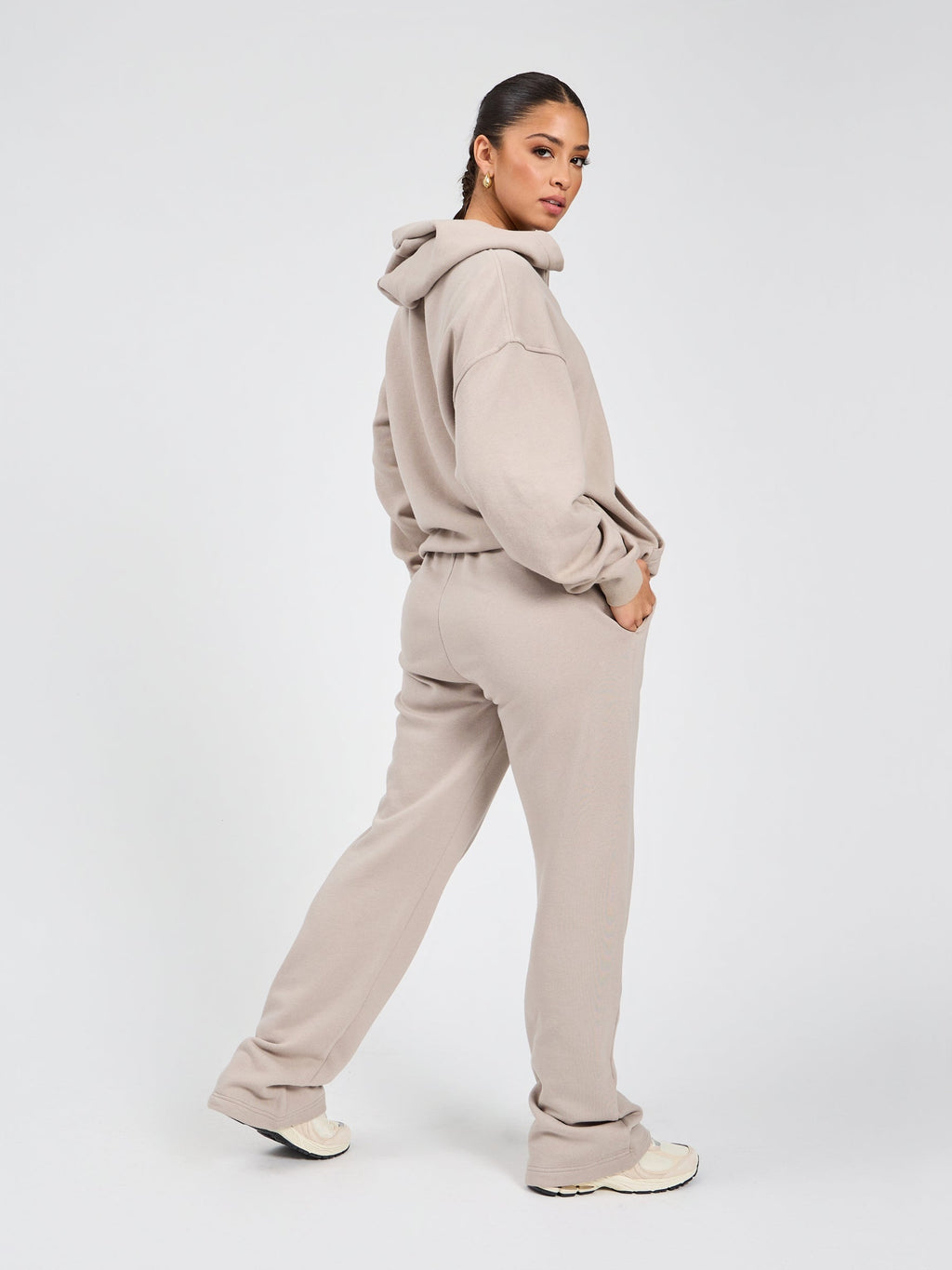 Threads Straight Leg Sweatpant - Chamomile