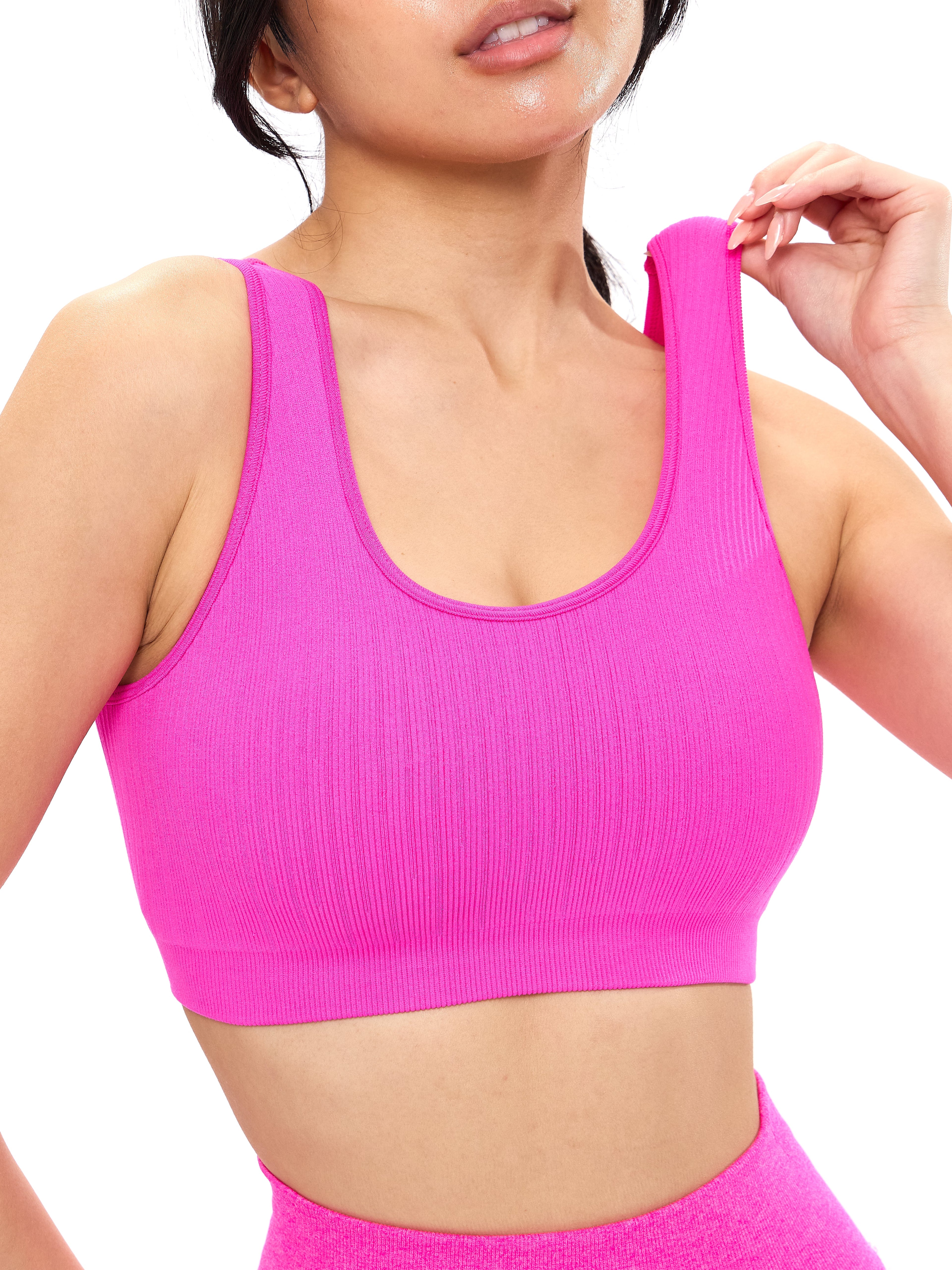 Scoop Seamless Sports Bra - Hard Candy