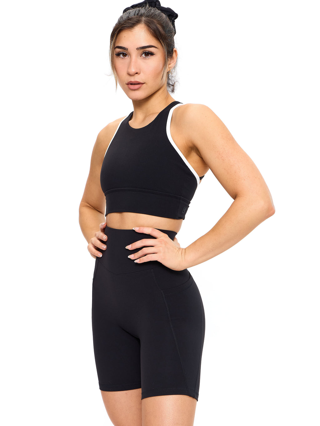 Rosa Pocket Short 7" - Onyx Black