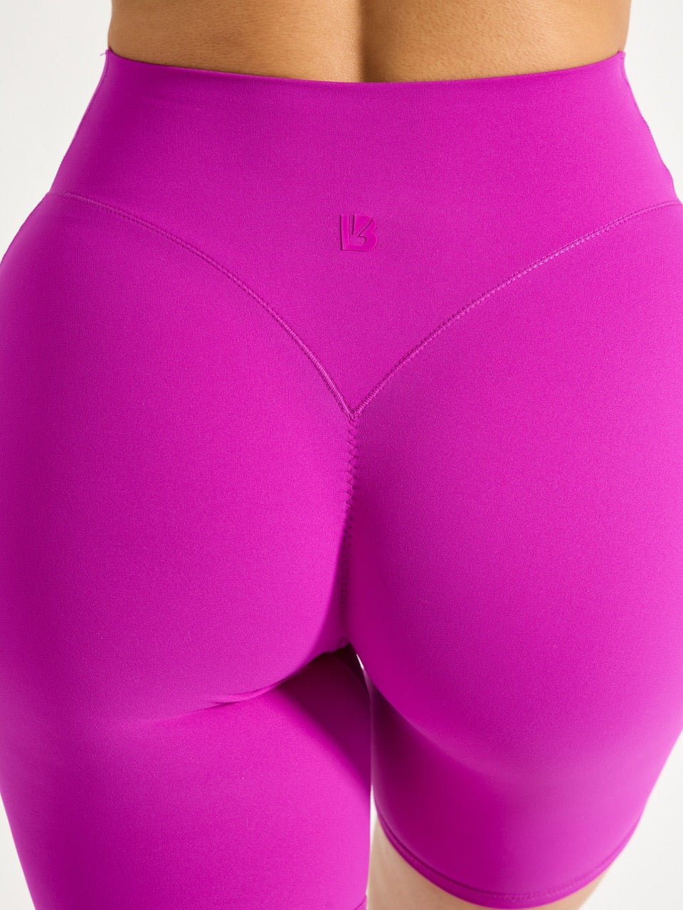 Aggressive Scrunch Short 7" - Grape Juice