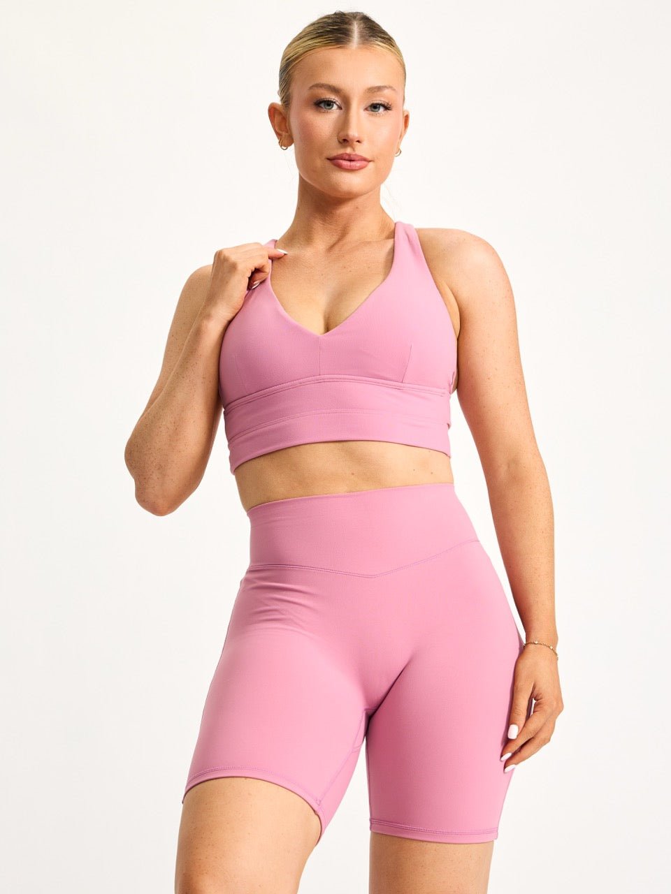 Aggressive Scrunch Short 7" - Bloom