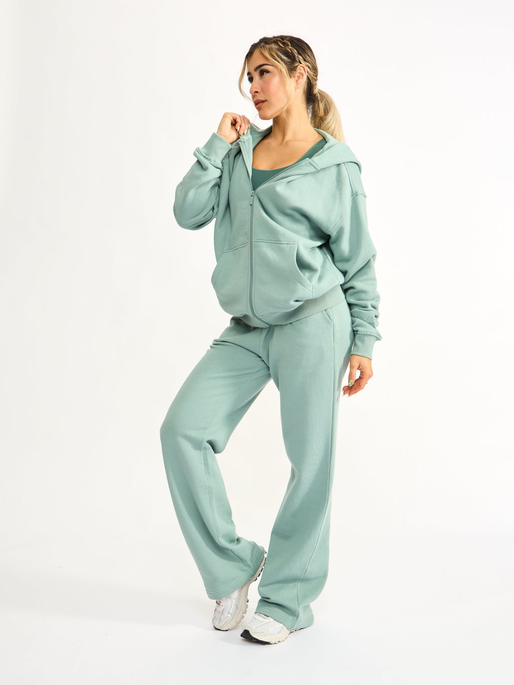 Threads Crossover Sweat Pant - Garden Party