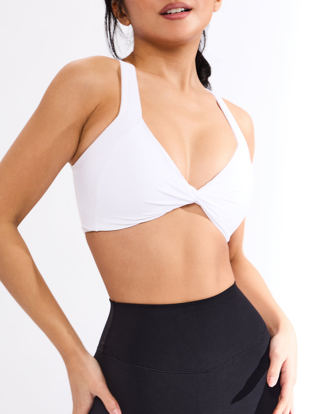 Twisted Curve Sports Bra - White