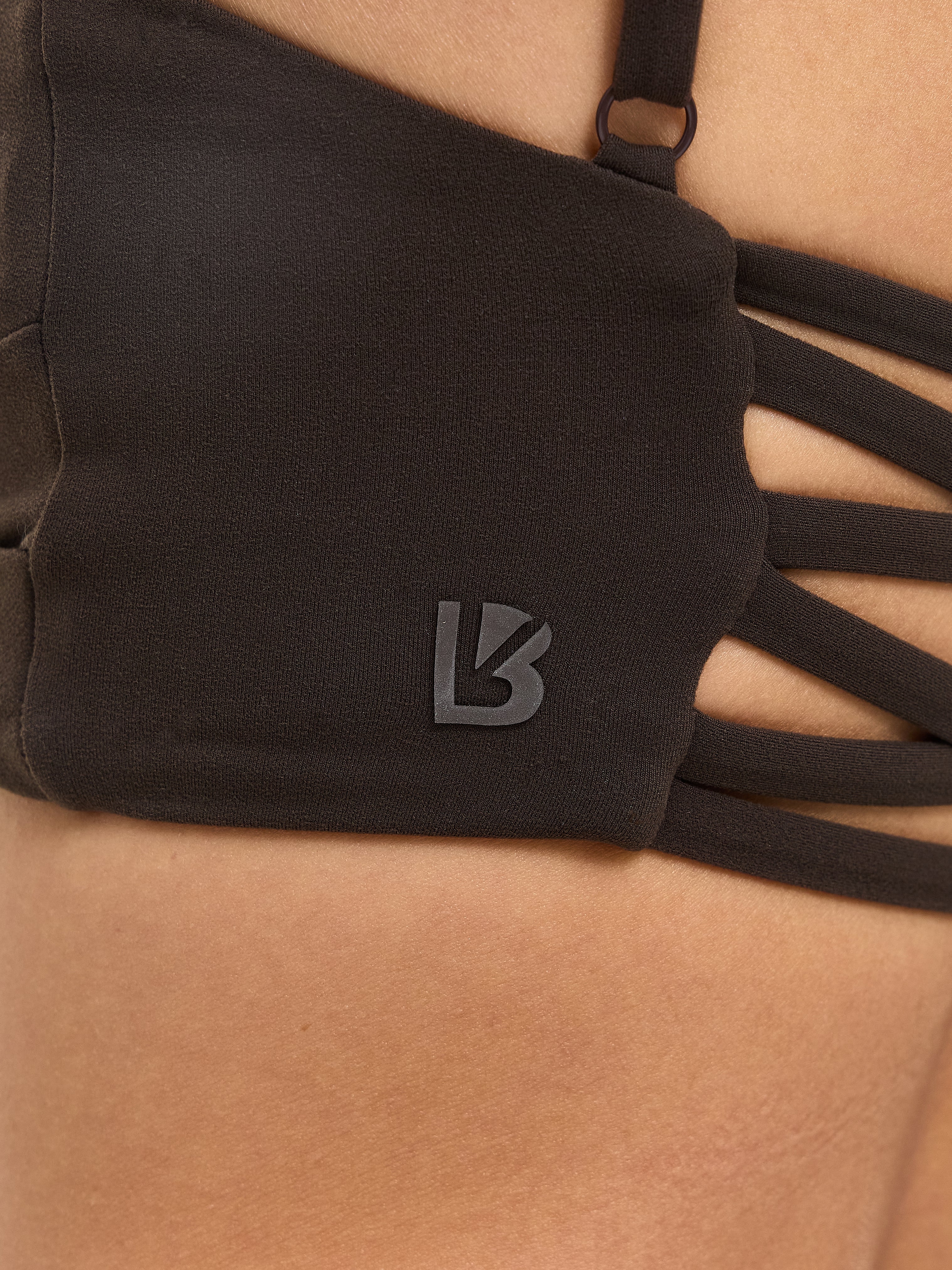 Ivy Wrap Sports Bra - Cold Brew