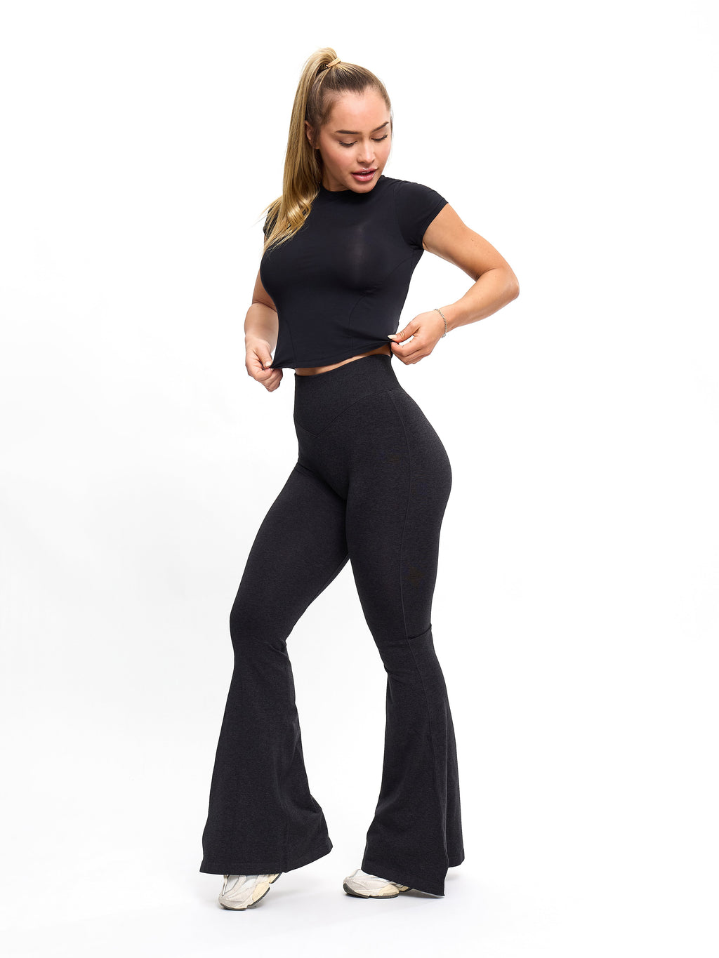 Seamless Flare Legging - Black