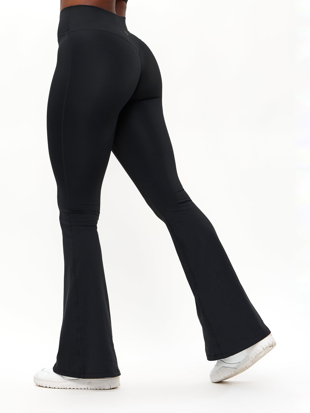 Colorado Fleece Flare Legging - Onyx Black