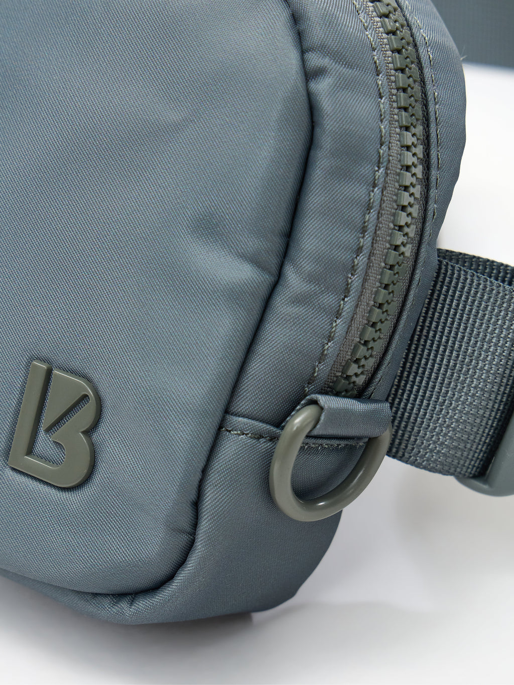 Breakthrough Belt Bag - Frosted Sage
