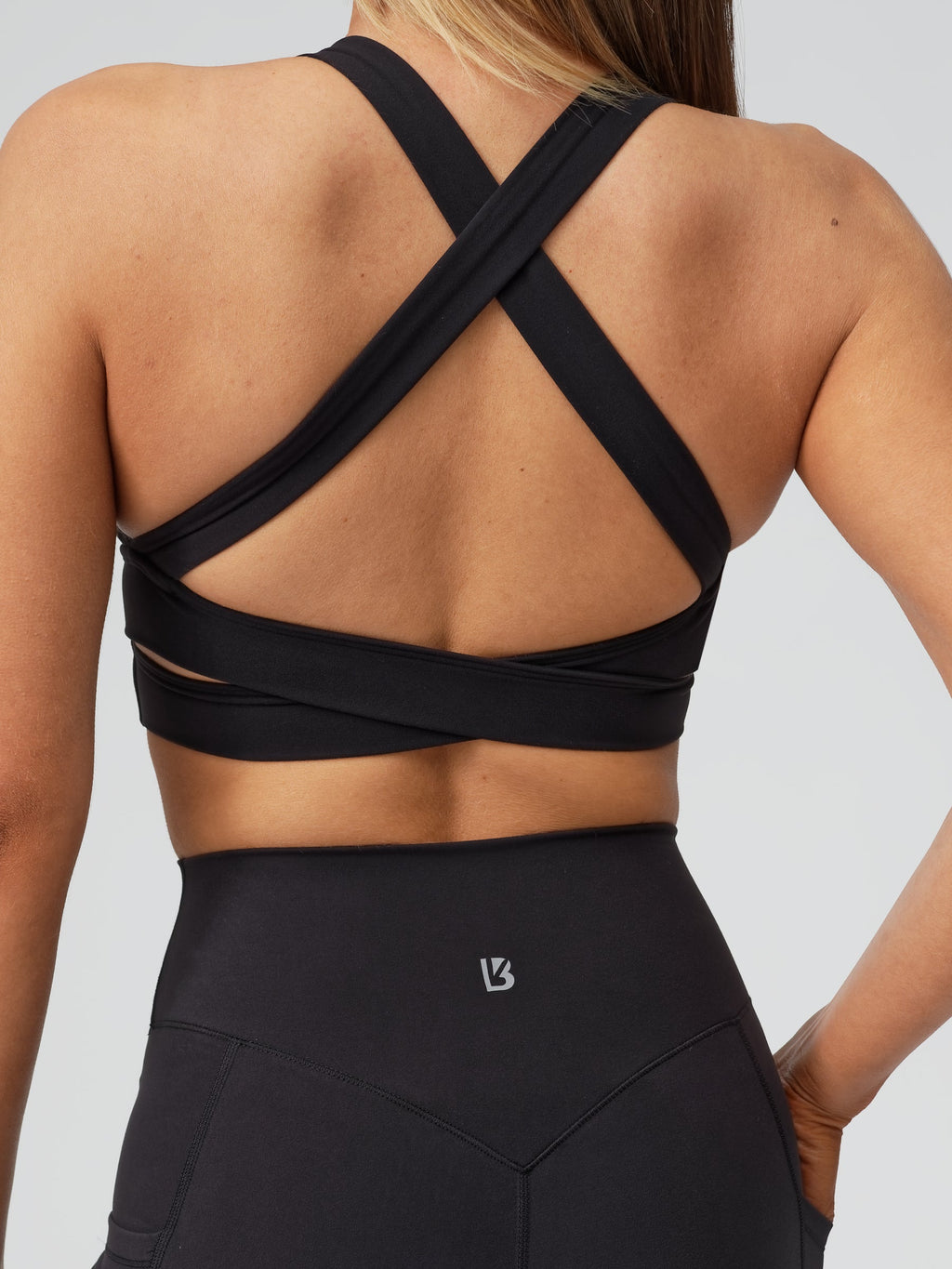 Alpha Sports Bra - Onyx Black