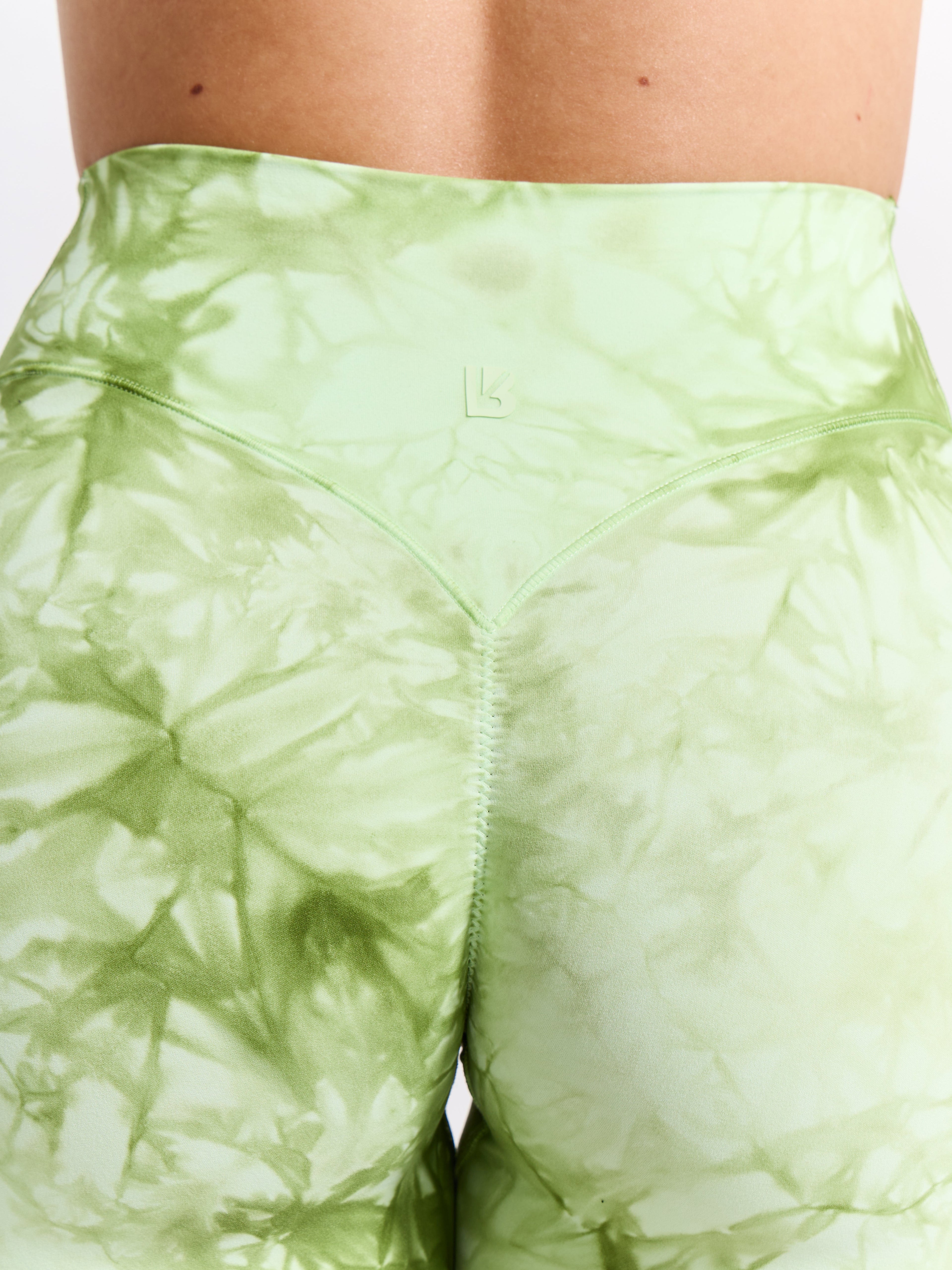 Aggressive Scrunch Short 7" - Honeydew Tie Dye